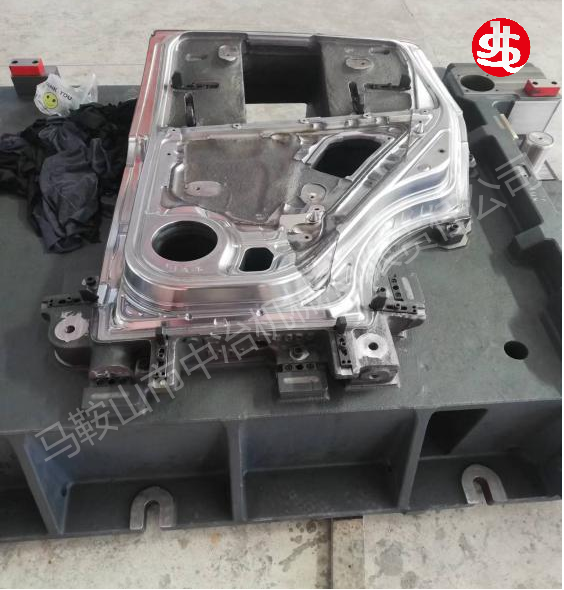 汽車覆蓋件模具